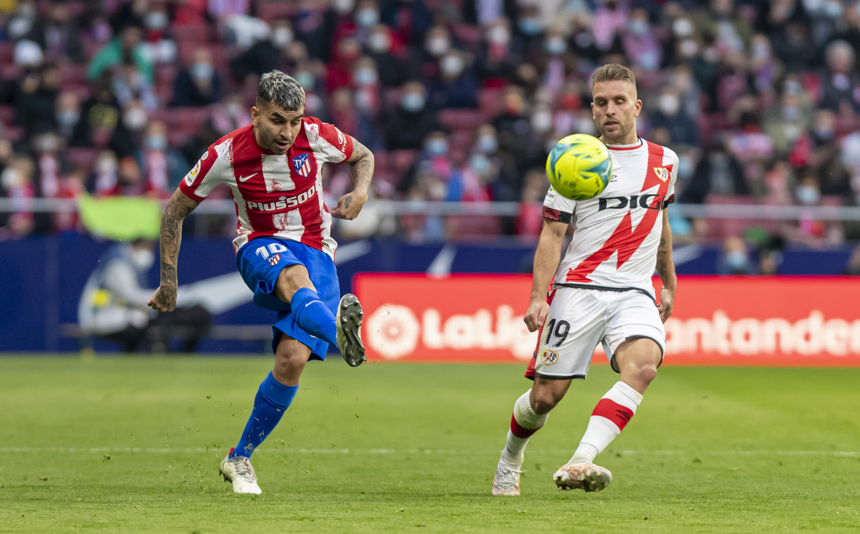 包含西甲赛前再迎强敌；莱比锡内部沟通；主帅态度：话题不断；医务组通报恢复的词条